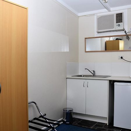 Chinchilla Motel Стая снимка